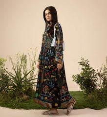 Raveen Black Silk Set